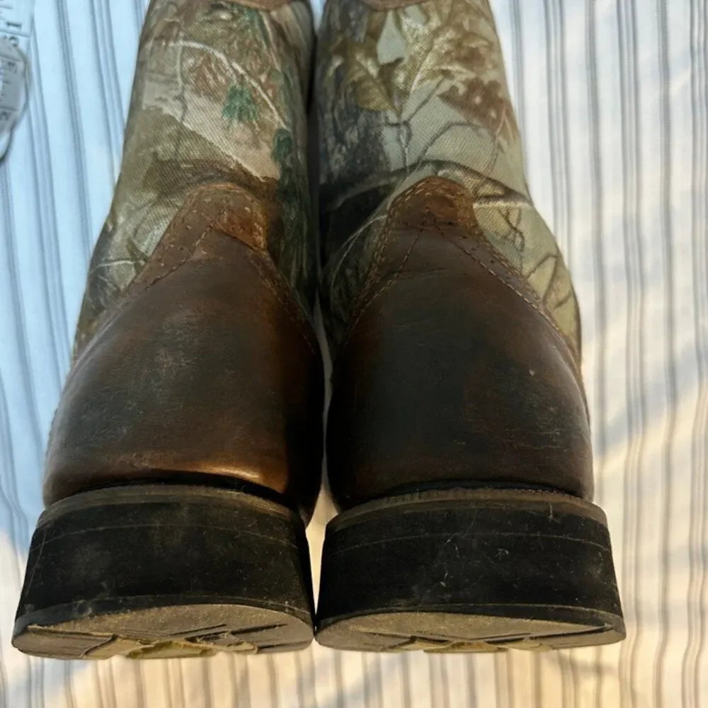Justin Workboots Leather and Camo Size 10 EE